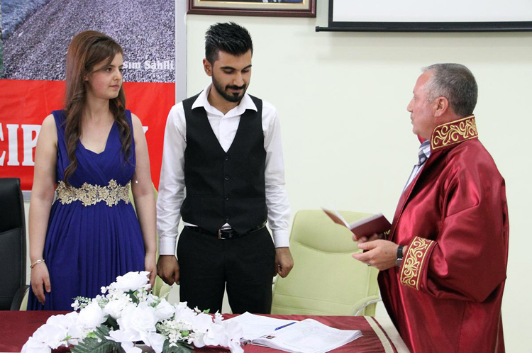 Drift Modifiye Araç Tutkunundan İlginç Evlilik Teklifi 3