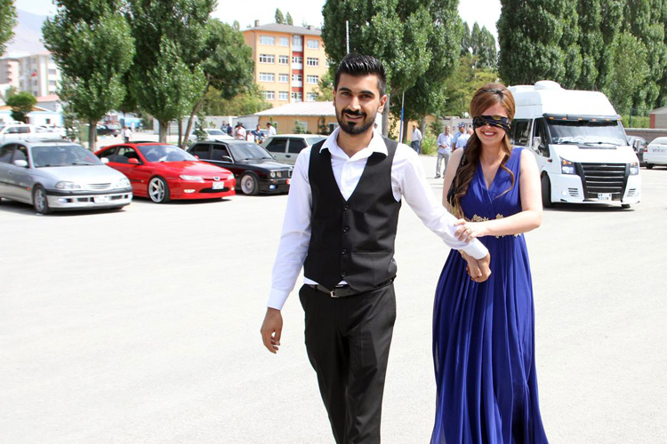 Drift Modifiye Araç Tutkunundan İlginç Evlilik Teklifi 4