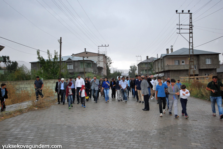 HDP ve DBP heyeti Yüksekova'da temaslarda bulundu 15