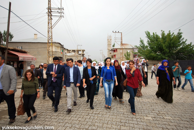 HDP ve DBP heyeti Yüksekova'da temaslarda bulundu 6