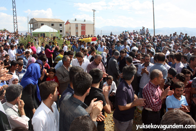 Kaval Yüksekova'da uğurlandı 3