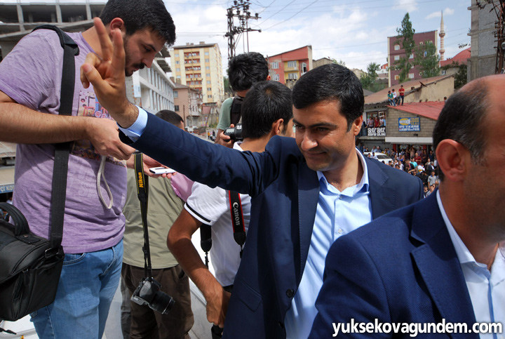Selahattin Demirtaş Yüksekova'da 104