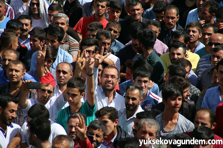 Selahattin Demirtaş Yüksekova'da 3