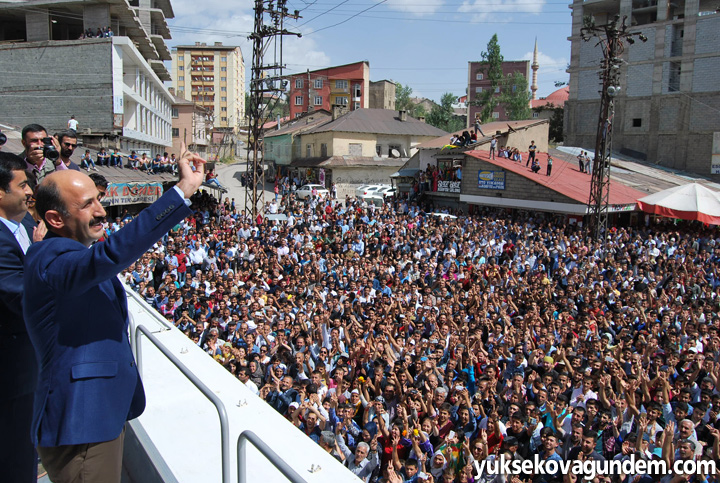 Selahattin Demirtaş Yüksekova'da 37