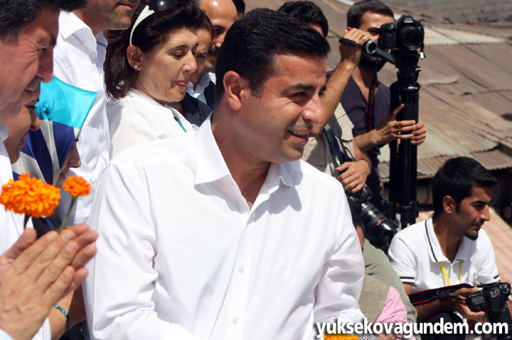 Selahattin Demirtaş Yüksekova'da 49