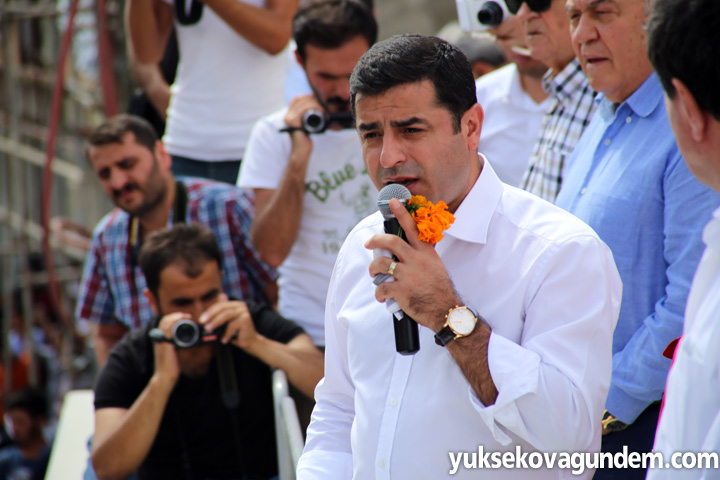Selahattin Demirtaş Yüksekova'da 65