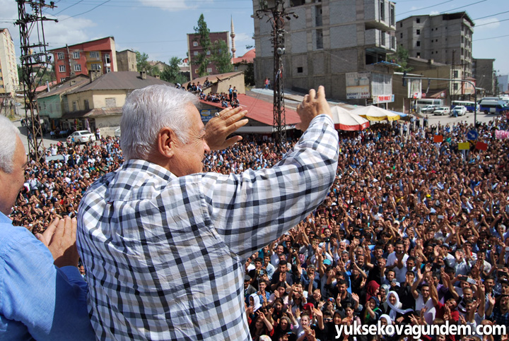 Selahattin Demirtaş Yüksekova'da 66