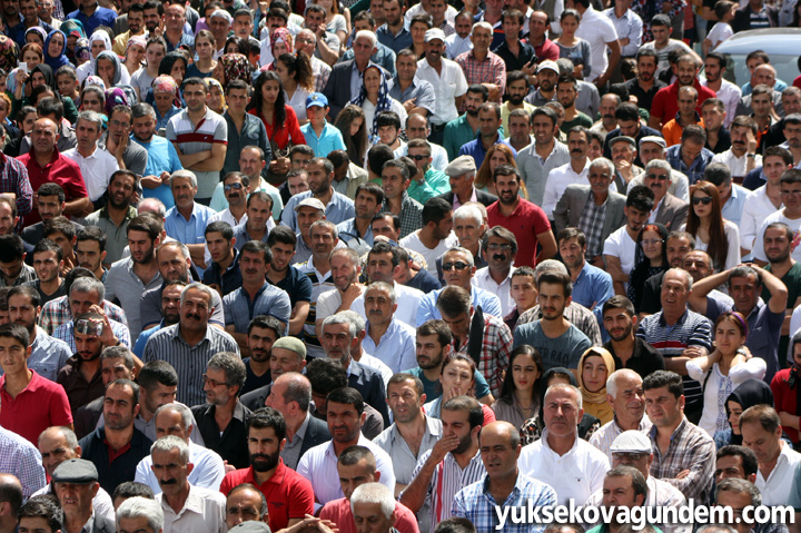 Selahattin Demirtaş Yüksekova'da 93