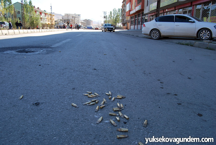 Yüksekova'da zırhlı araç geçişi sırasında patlama 19