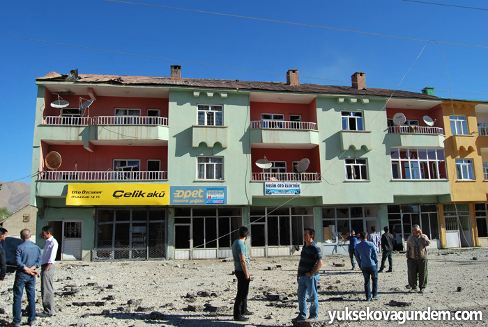 Yüksekova'da zırhlı araç geçişi sırasında patlama 7