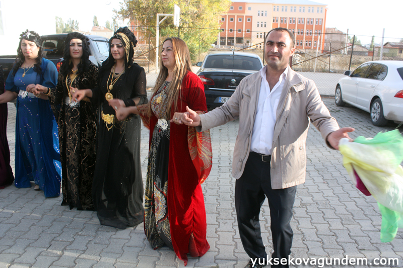 Yüksekova Düğünleri (03-04) Ekim 2015 107