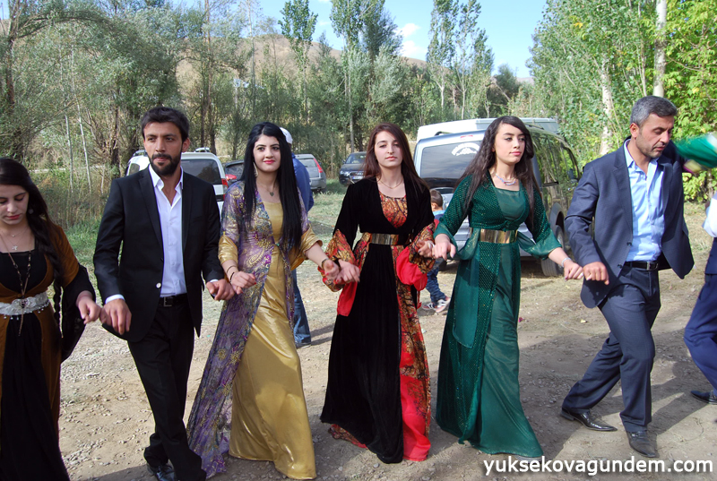 Yüksekova Düğünleri (03-04) Ekim 2015 149