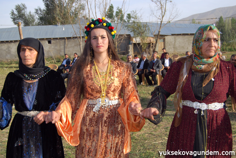 Yüksekova Düğünleri (03-04) Ekim 2015 154
