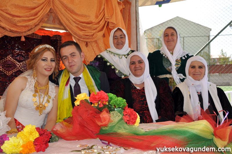Yüksekova Düğünleri (03-04) Ekim 2015 36