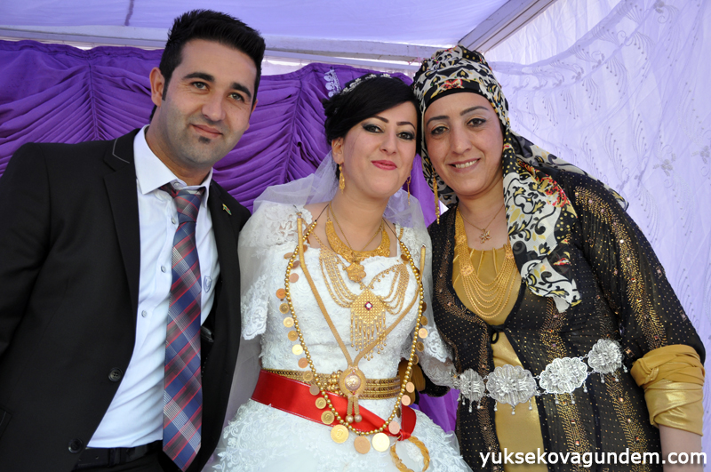 Yüksekova Düğünleri (03-04) Ekim 2015 38