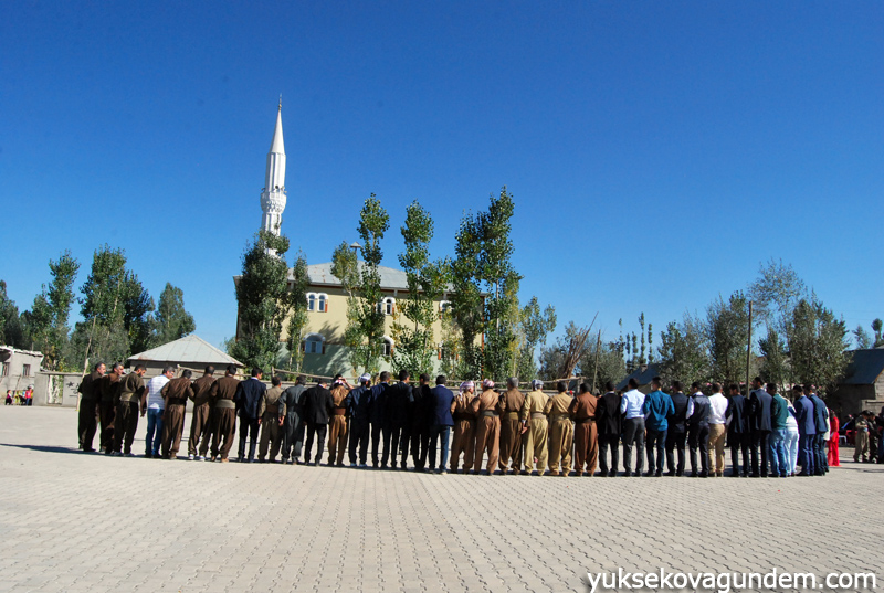 Yüksekova Düğünleri (10-11) Ekim 2015 74