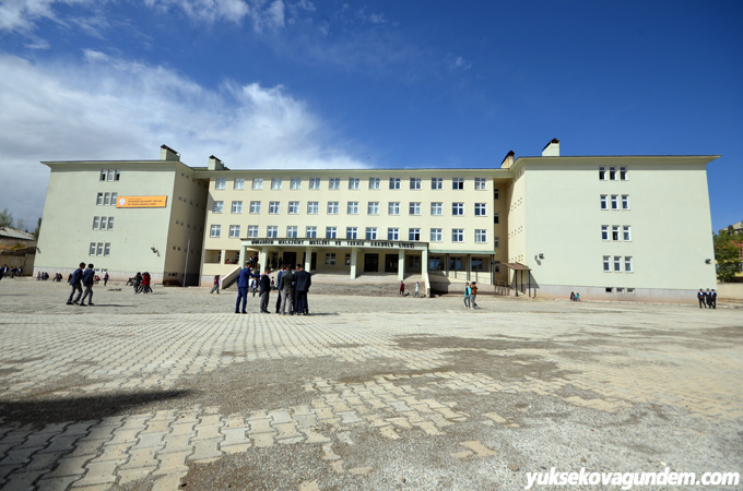 Yüksekova'da 40 derslikli okul eğitime hazır 12