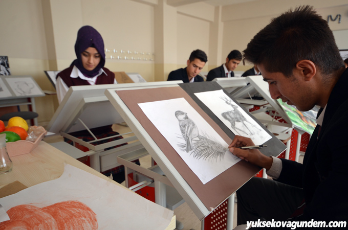 Yüksekova'da 40 derslikli okul eğitime hazır 2