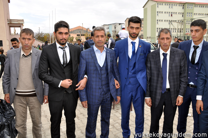 Yüksekova Düğünleri (07-08) Kasım 2015 46