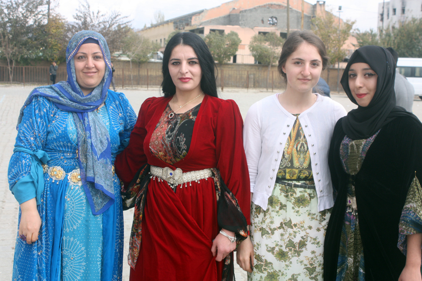 Yüksekova Düğünleri (07-08) Kasım 2015 94