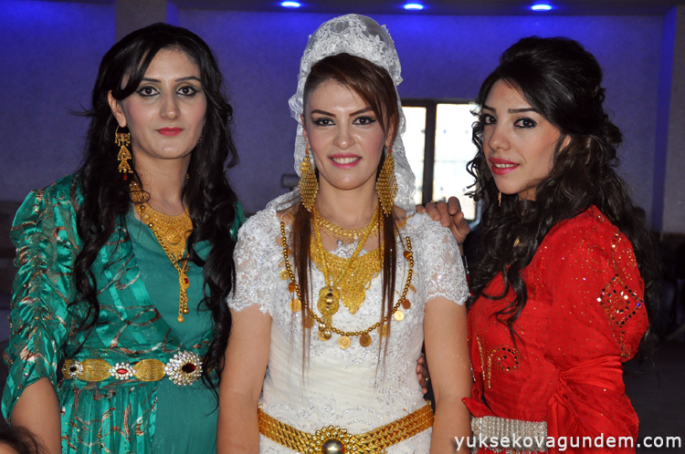 Bayazıt Ailesinin Mutlu Günü 120