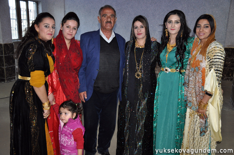 Bayazıt Ailesinin Mutlu Günü 125