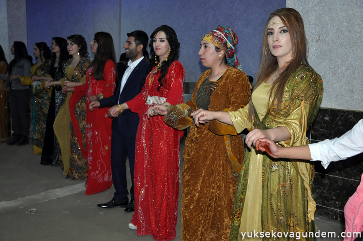 Bayazıt Ailesinin Mutlu Günü 140