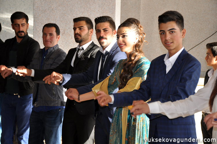 Bayazıt Ailesinin Mutlu Günü 86