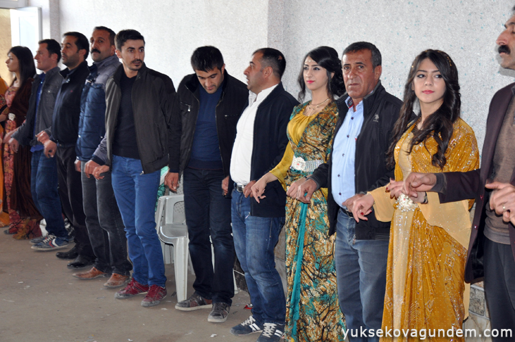 Bayazıt Ailesinin Mutlu Günü 97