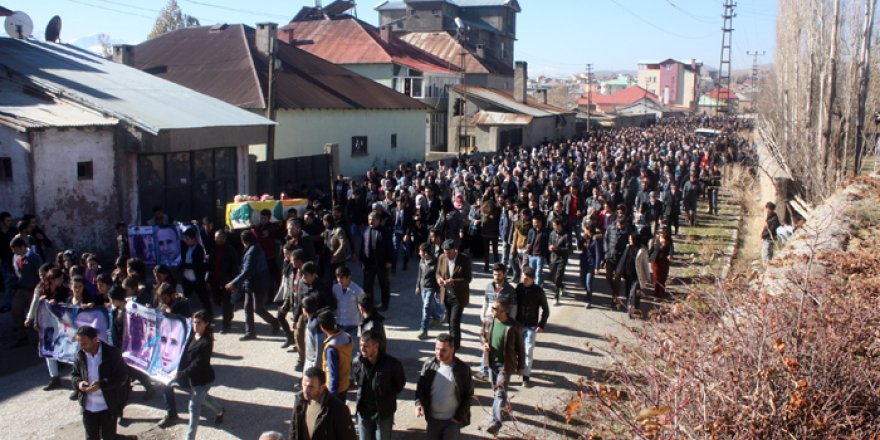 Noyan ile Arıcı Yüksekova’da toprağa verildi