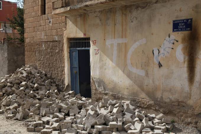 14 günlük yasağın ardından Nusaybin'de çatışma izleri 13
