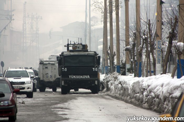 Yüksekova'da Polis Baskını: Gerginlik çıktı 3