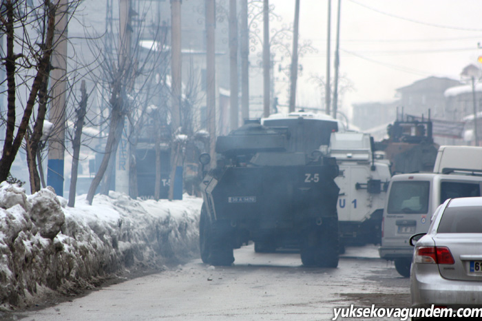 Yüksekova'da Polis Baskını: Gerginlik çıktı 4