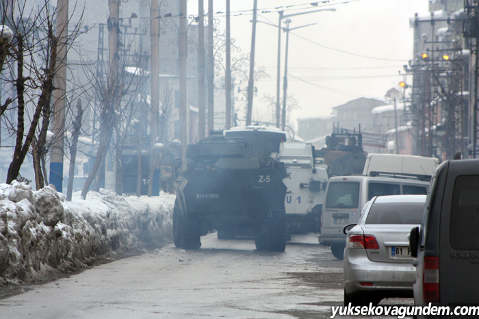 Yüksekova'da Polis Baskını: Gerginlik çıktı 5