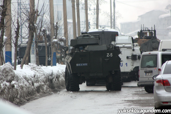 Yüksekova'da Polis Baskını: Gerginlik çıktı 8