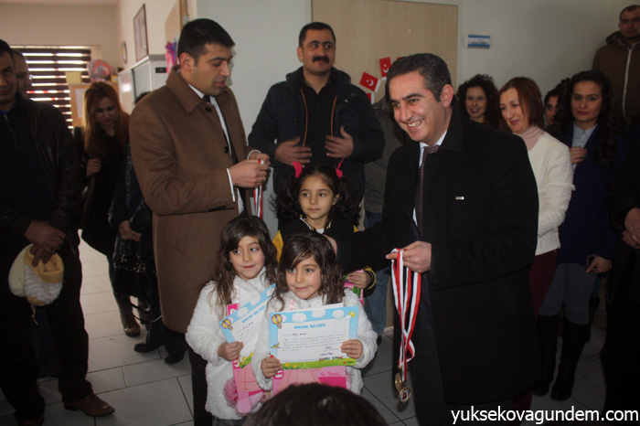 Yüksekova'da karne sevinci 4