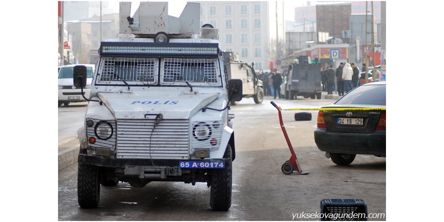 Van'da şüpheli paket paniği
