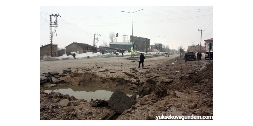 Yüksekova'da zırhlı aracın geçişi sırasında patlama
