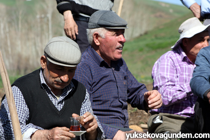 Yasaklı ilçenin köylerinde hayat devam ediyor 11