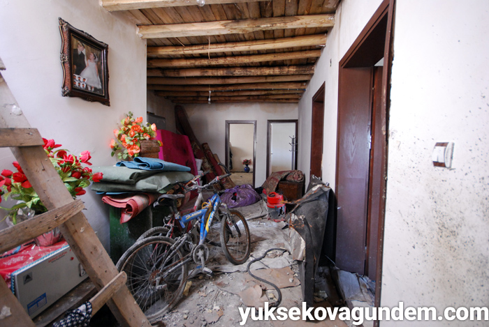 Çatışmalardan sonra Yüksekova'dan fotoğraflar 13
