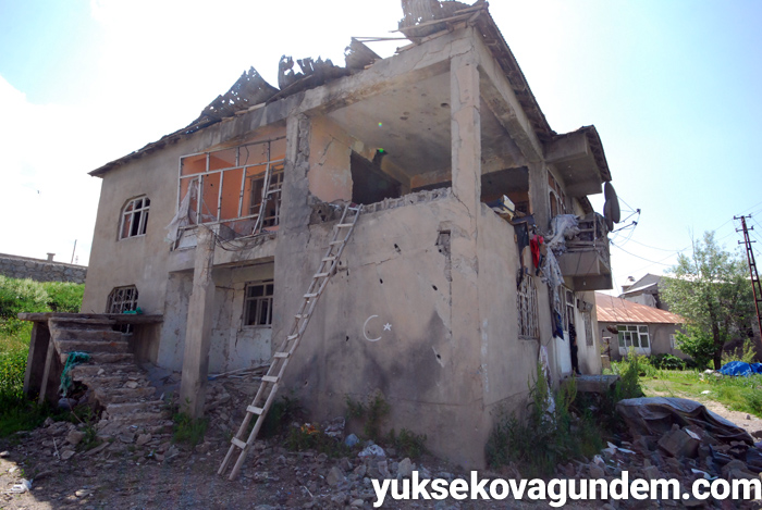 Çatışmalardan sonra Yüksekova'dan fotoğraflar 25