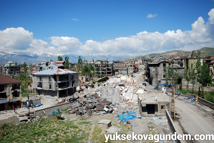 Çatışmalardan sonra Yüksekova'dan fotoğraflar 26