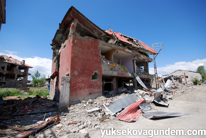 Çatışmalardan sonra Yüksekova'dan fotoğraflar 47