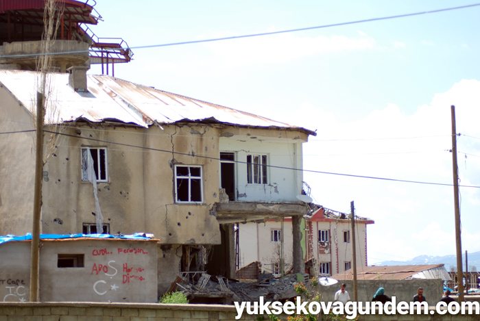 Çatışmalardan sonra Yüksekova'dan fotoğraflar 69