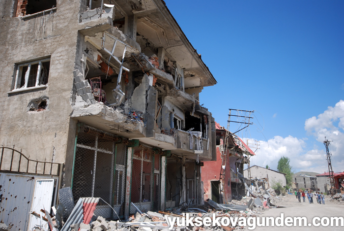 Çatışmalardan sonra Yüksekova'dan fotoğraflar 74