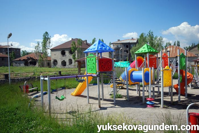 Çatışmalardan sonra Yüksekova'dan fotoğraflar 80