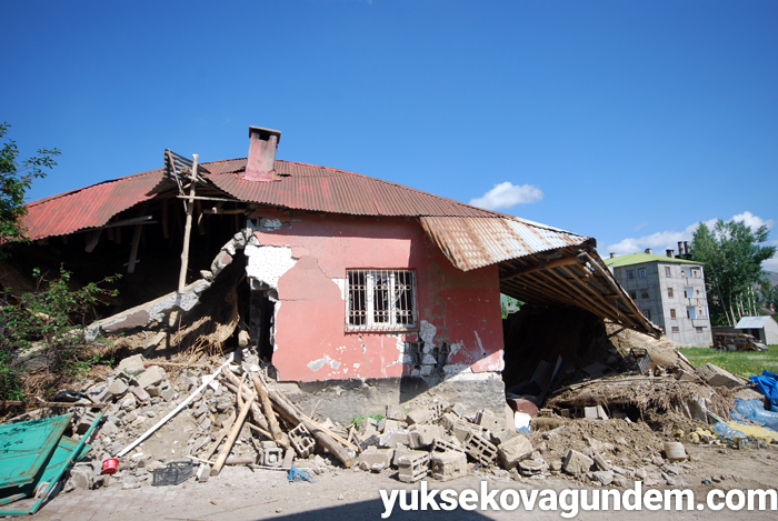 Çatışmalardan sonra Yüksekova'dan fotoğraflar 87