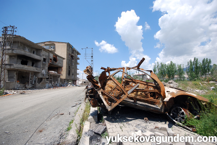 Çatışmalardan sonra Yüksekova'dan fotoğraflar 93