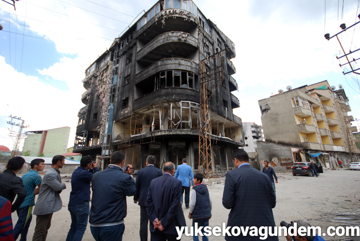 CHP Milletvekili Tanrıkulu Yüksekova'da incelemelerde bulundu 12