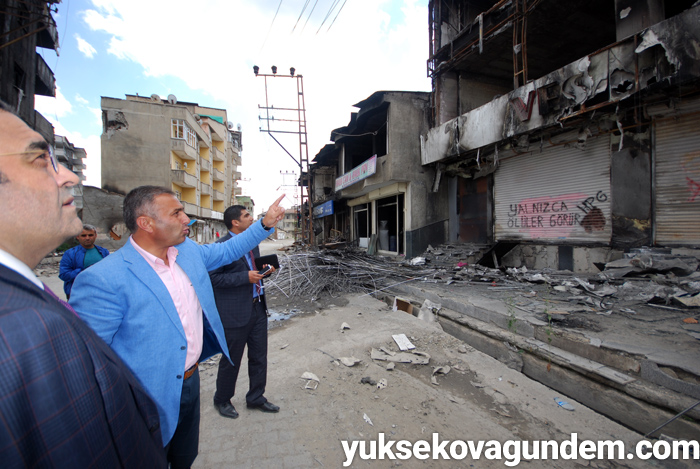 CHP Milletvekili Tanrıkulu Yüksekova'da incelemelerde bulundu 16